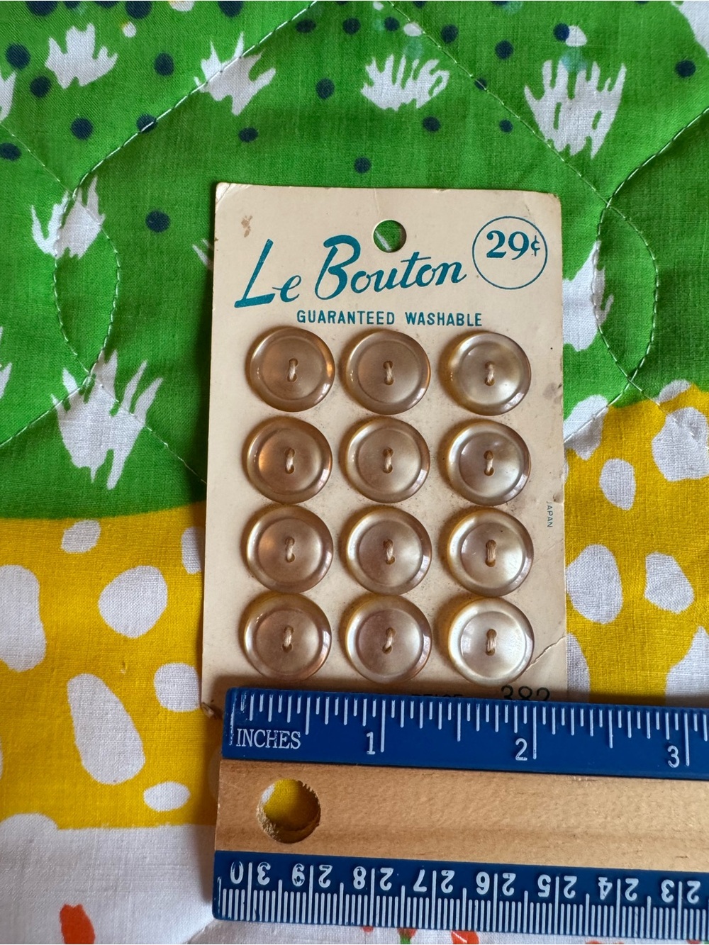 vintage Le Bouton 5/8" beige 2-hole shank buttons - Picture 7 of 8